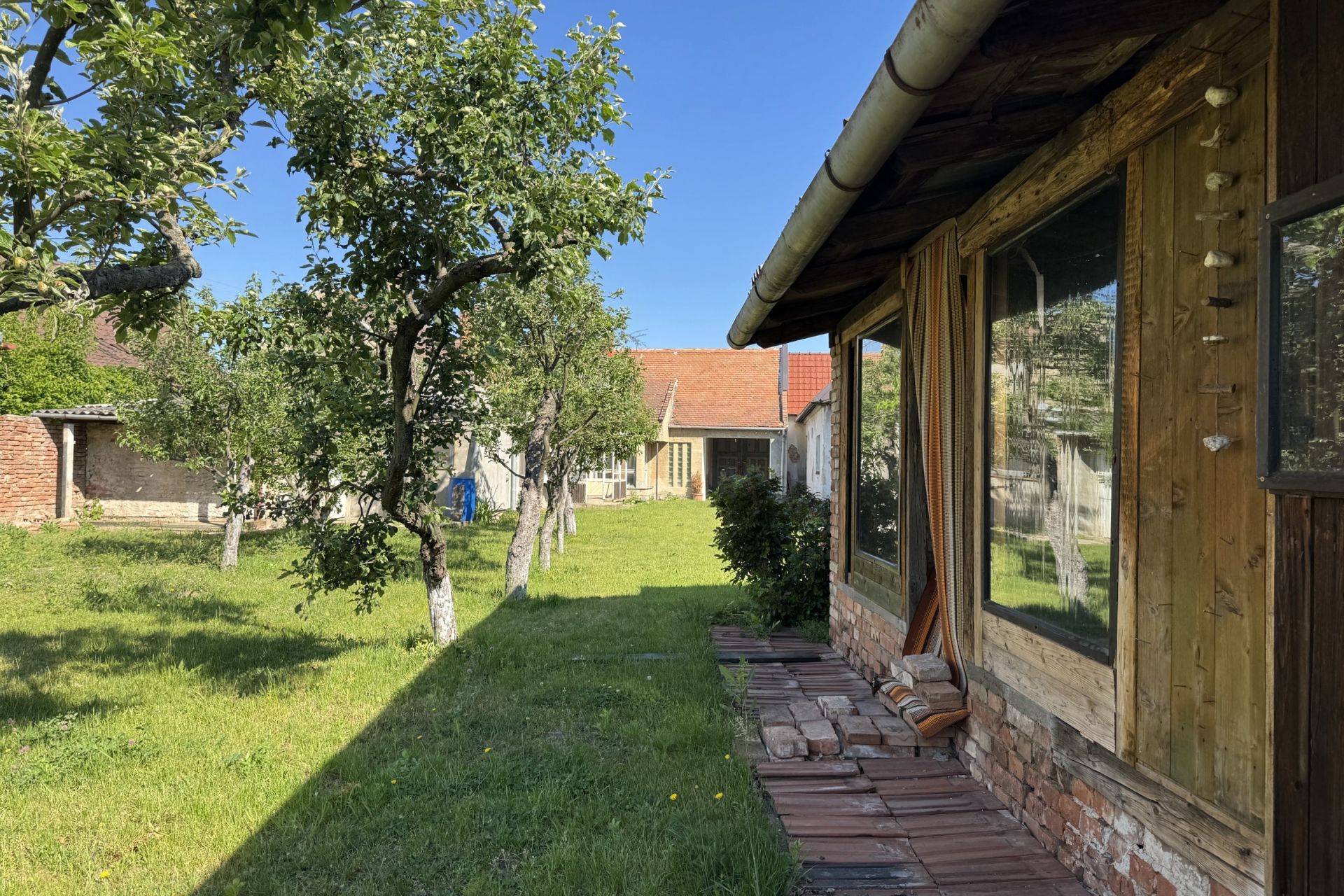 Rodinný dom s pekným pozemkom v obci Kopčany, okr. Skalica